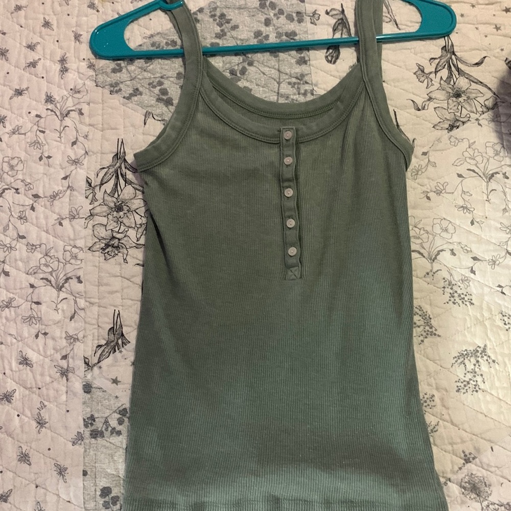 Army green aerie tank